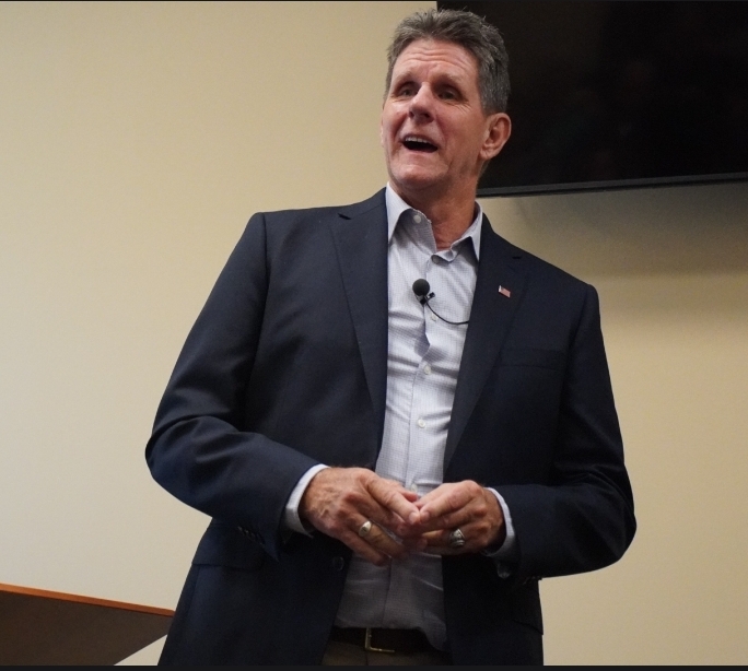 Pastor Scott Williams